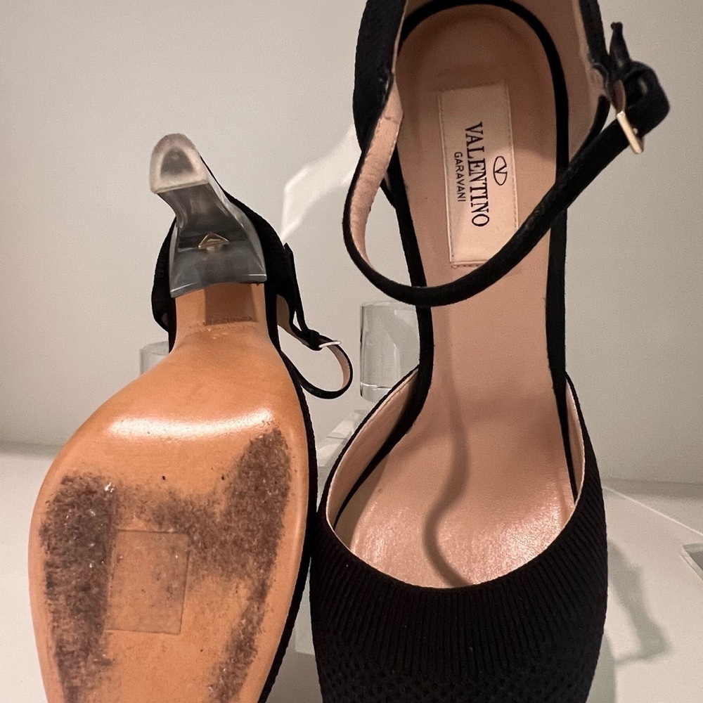 Stunning Valentino women’s heels. - Picture 3 of 4